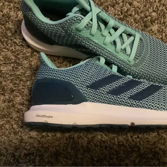 Adidas Running Shoe  Aqua/Dk Aqua Size 9 - Picture 4 of 5
